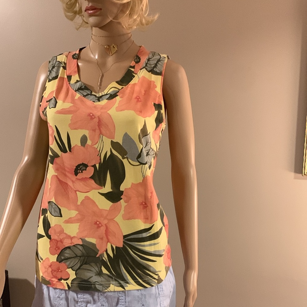 Palm Grove Tropical Sleeveless Top medium